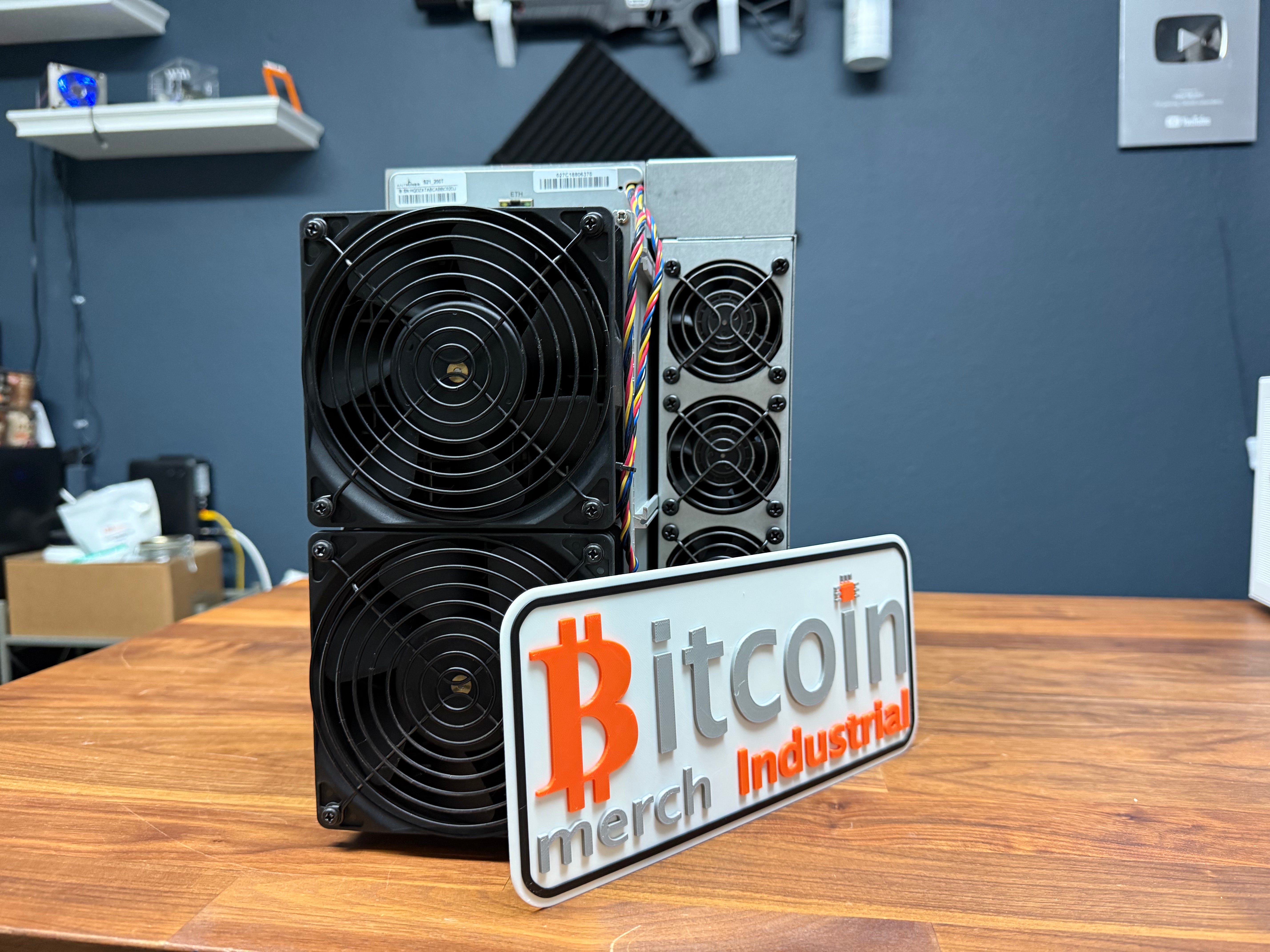 Bitcoin Merch Industrial® - Bitmain Antminer S21 200TH/S Bitcoin Miner with Power Supply